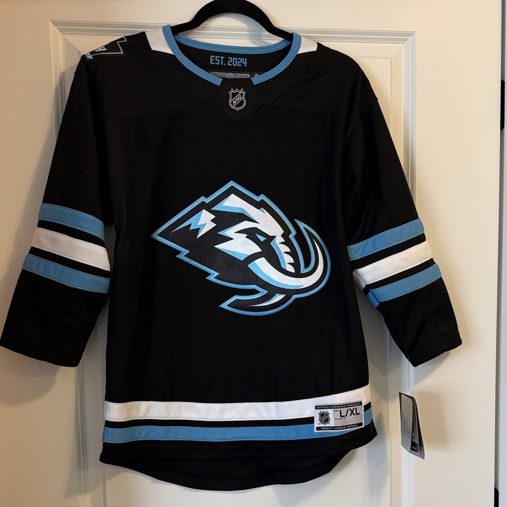 Utah Mammoth Hockey Jersey - Youth L/XL - Black - Official NHL Jersey - NWT!
